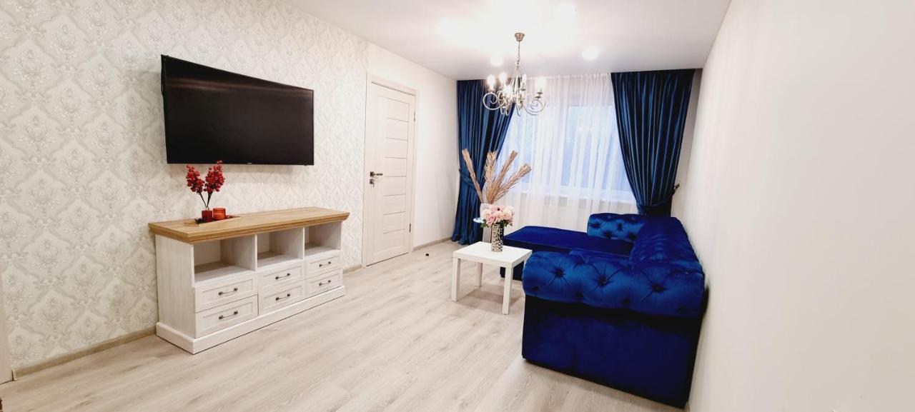 A. G. Central Apartaments Šiauliai Екстериор снимка