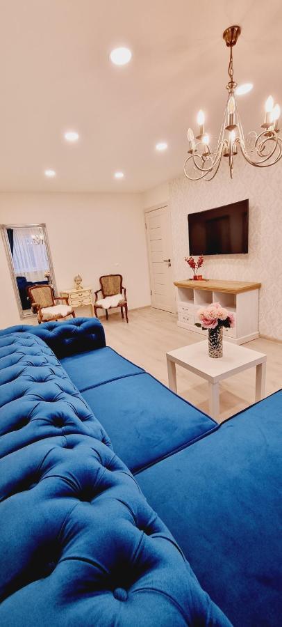 A. G. Central Apartaments Šiauliai Екстериор снимка